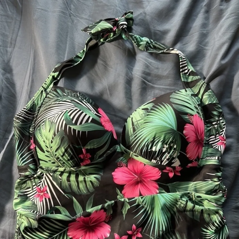 Women's Summer Black Tropical Floral Leaves Halter Swimsuit Size XL EUC #6835 - Image 3