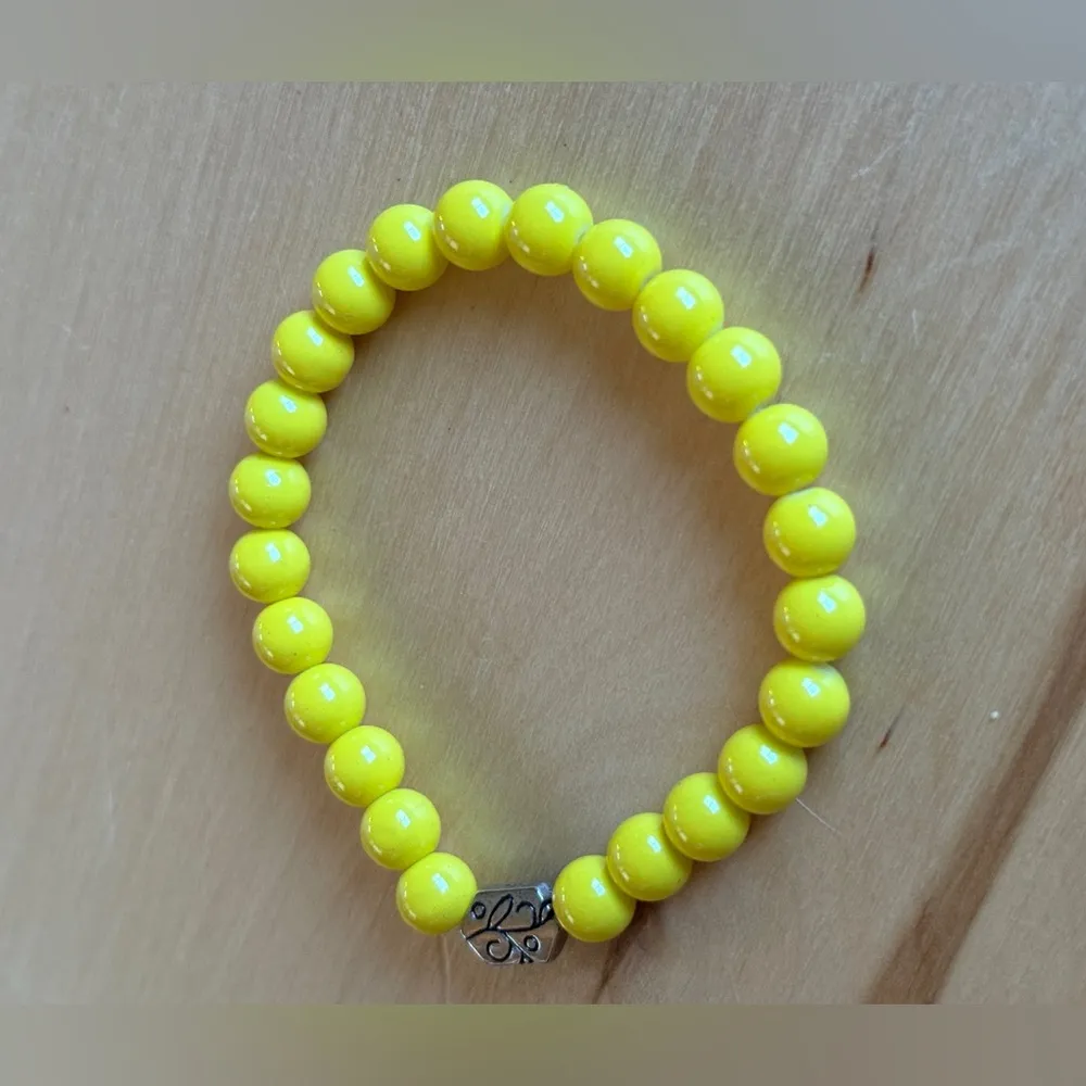 Yellow Beaded Bracelet Size 6 - Image 4