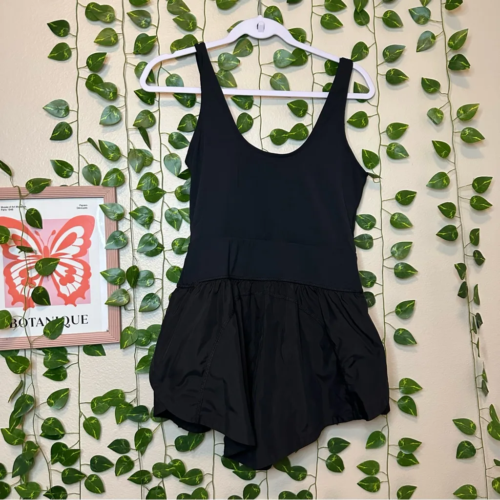 Aeropostale black romper medium women’s - Image 4
