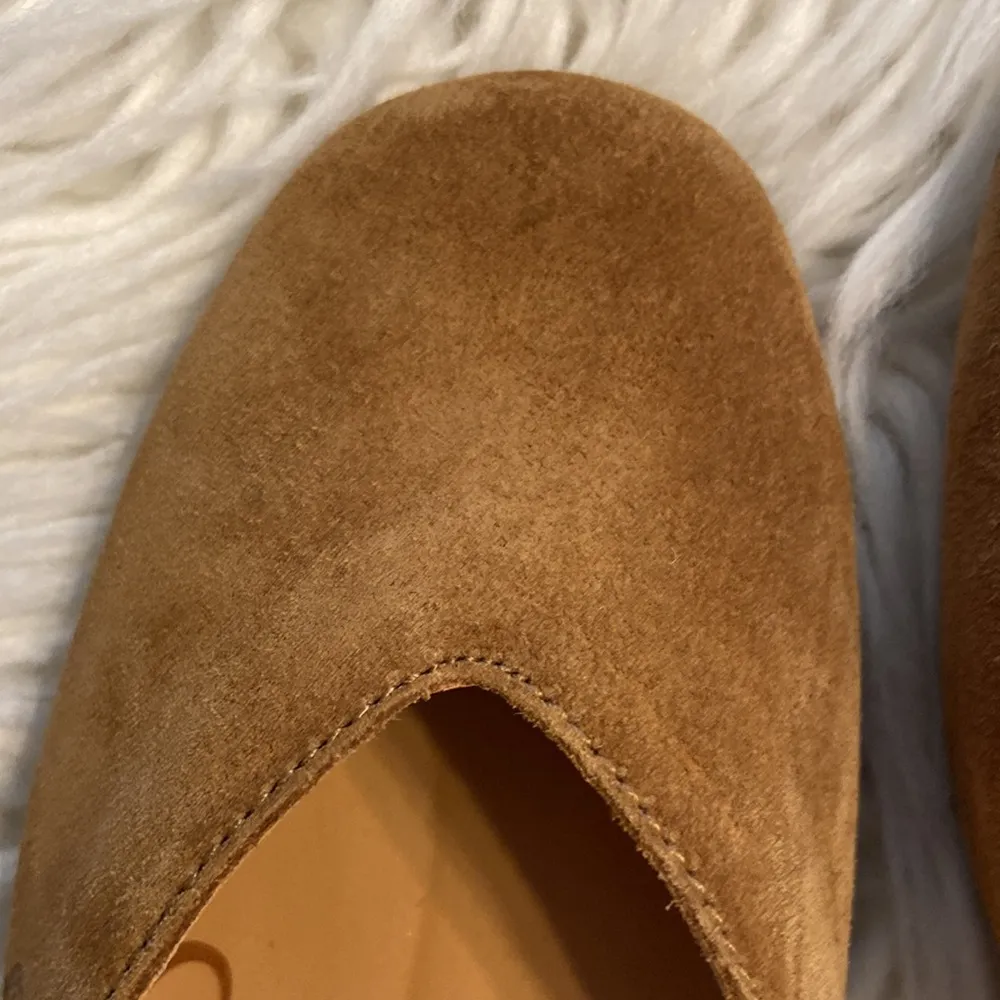 BORN Women Shoes size 7M BNWOT color tan see all photos - Image 5