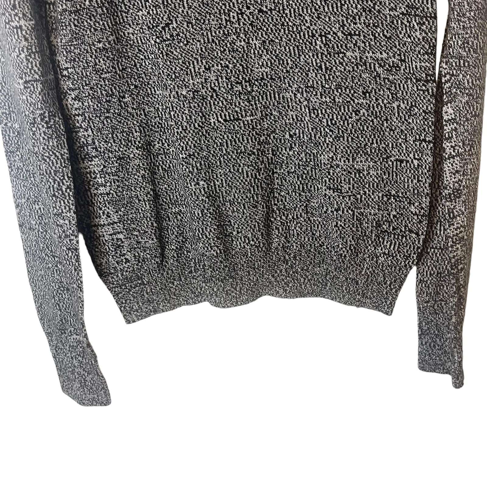 Hollister Women's Size XS Black Grey Heathered Fitted Long Sleeve Sweater‎ - Image 3