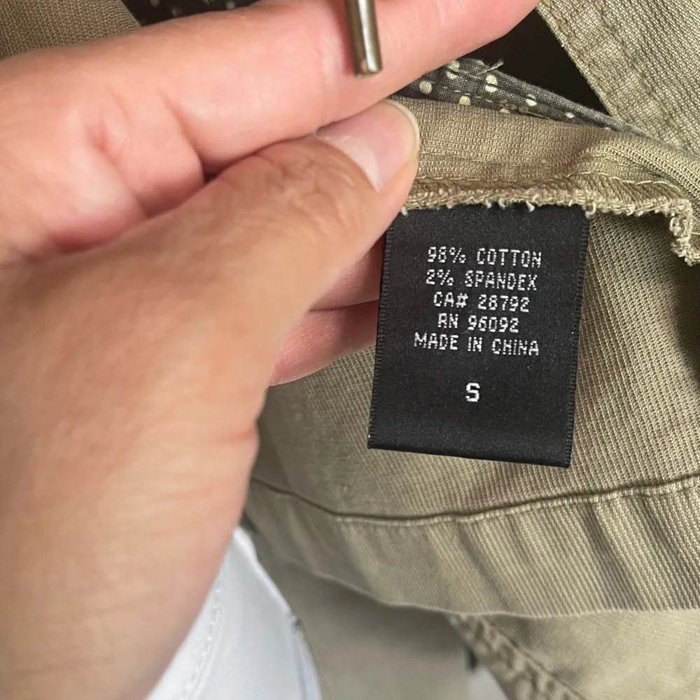 Dalia Collection Olive Green Utility Jacket with Hood and Drawstring Waist - Image 6