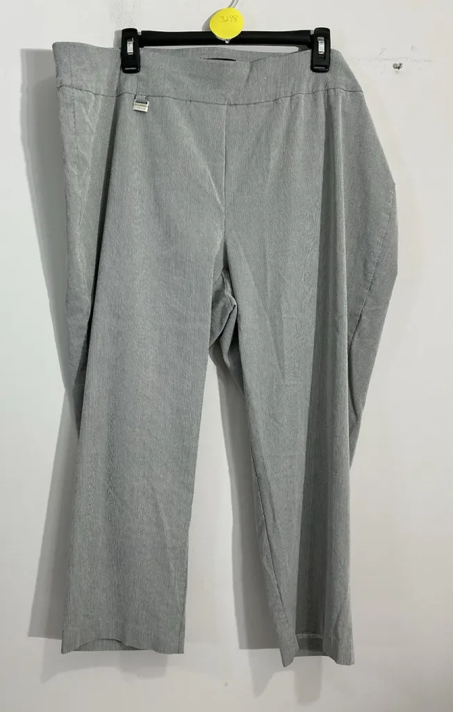 Womans Premise Size 3x Blue White Pin Stripe Pull On Stretch Crop Pants - Image 1