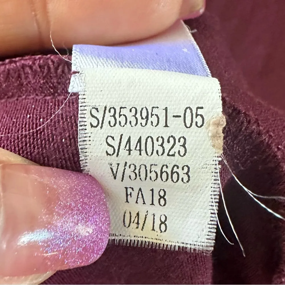 Athleta Cloudlight Athleisure Relaxed Asymmetrical Long Sleeve Activewear Top M - Image 8