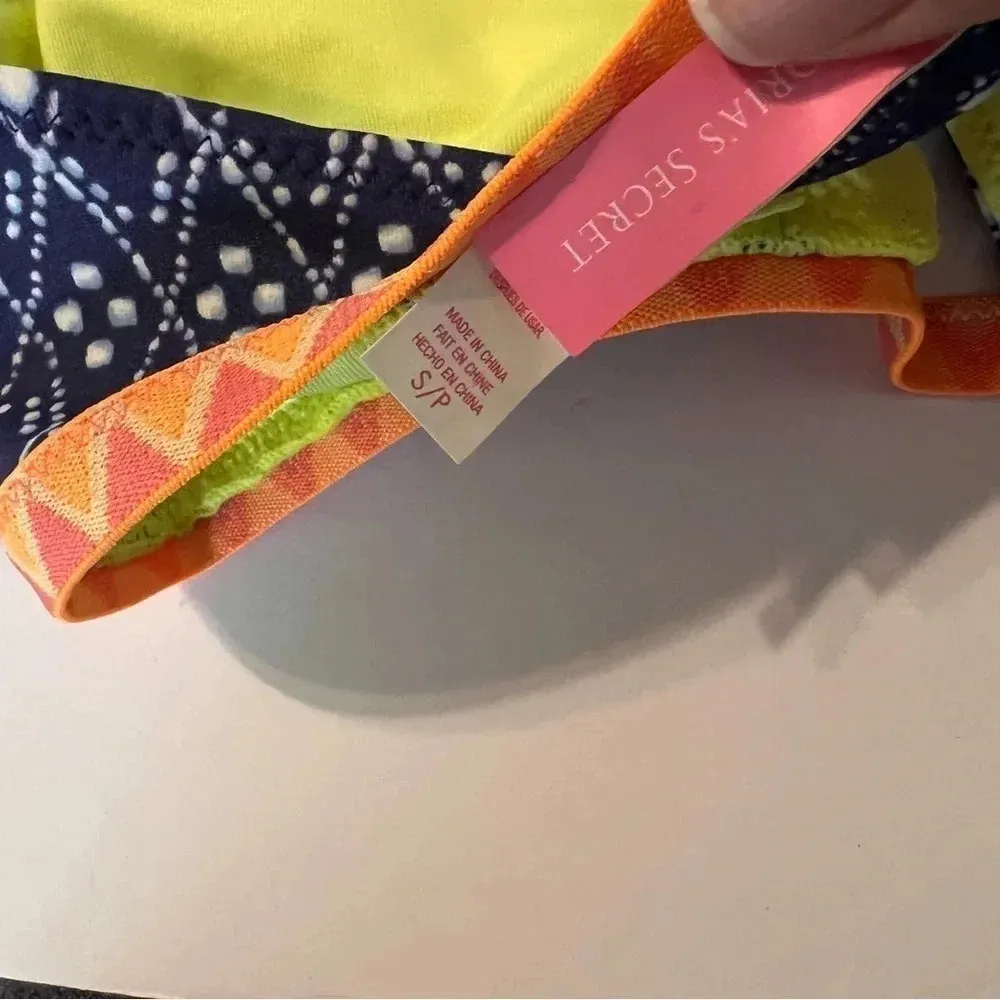 Victoria's Secret Halter Tie Swim Top Bikini Printed Tribal Blue Orange Padded S - Image 3