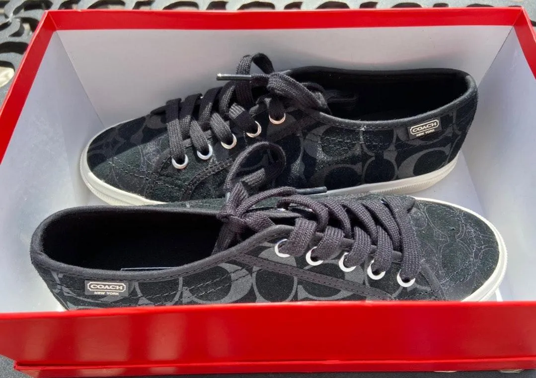 NEW IN BOX  SUEDE SNEAKERS - Image 2