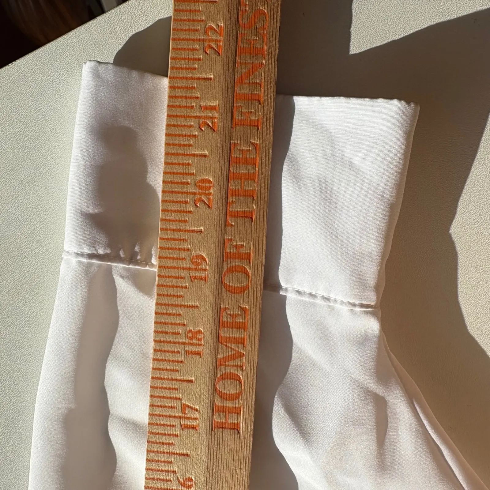 LoRCa White Button Down Shirt Long Sleeve Collared Side Slits Size M Size M - Image 7