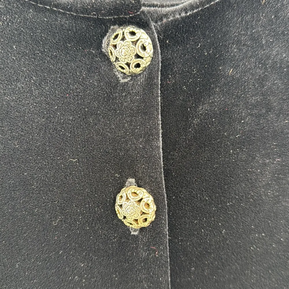 Avon Style Black velvet velour long sleeve gold button Maxi Dress vintage L Size L - Image 10