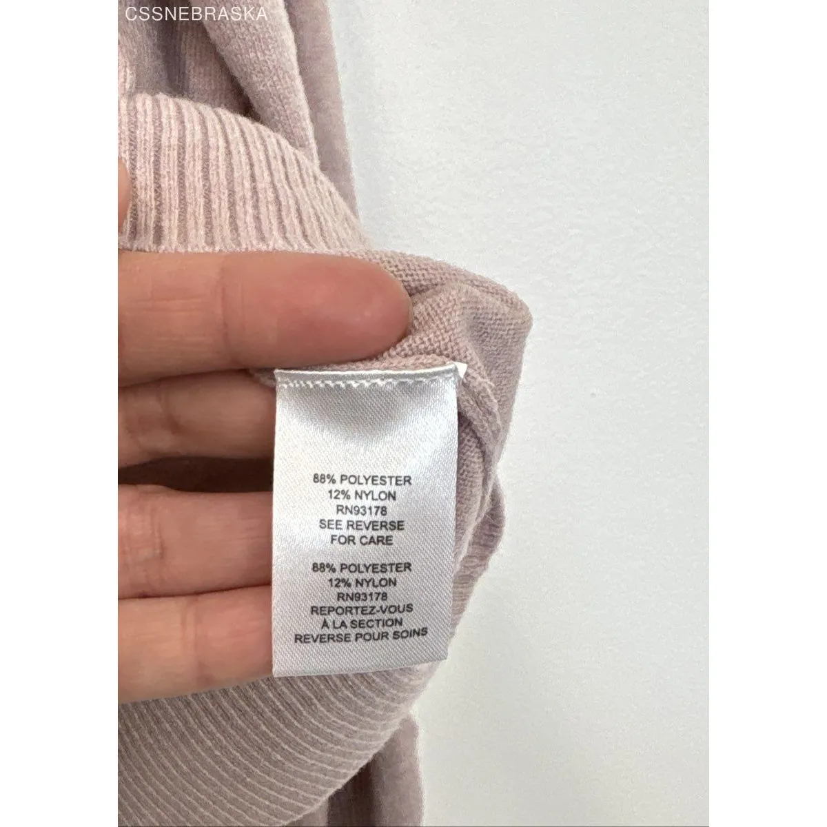 T Tahari‎ Pink/White Crewneck Sweater - Size M - Image 5