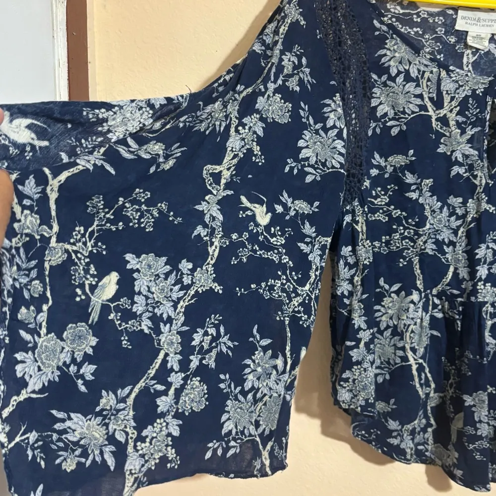 Denim & Supply Ralph Lauren Blue Top Floral Blouse Peasant Flowy Boho size M - Image 5