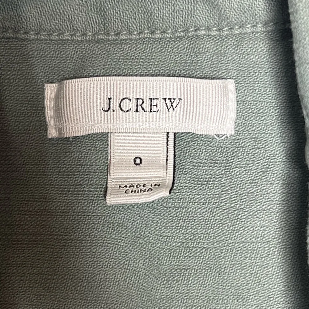 J.crew utility like Jean material shirt jacket size 0 - Image 4