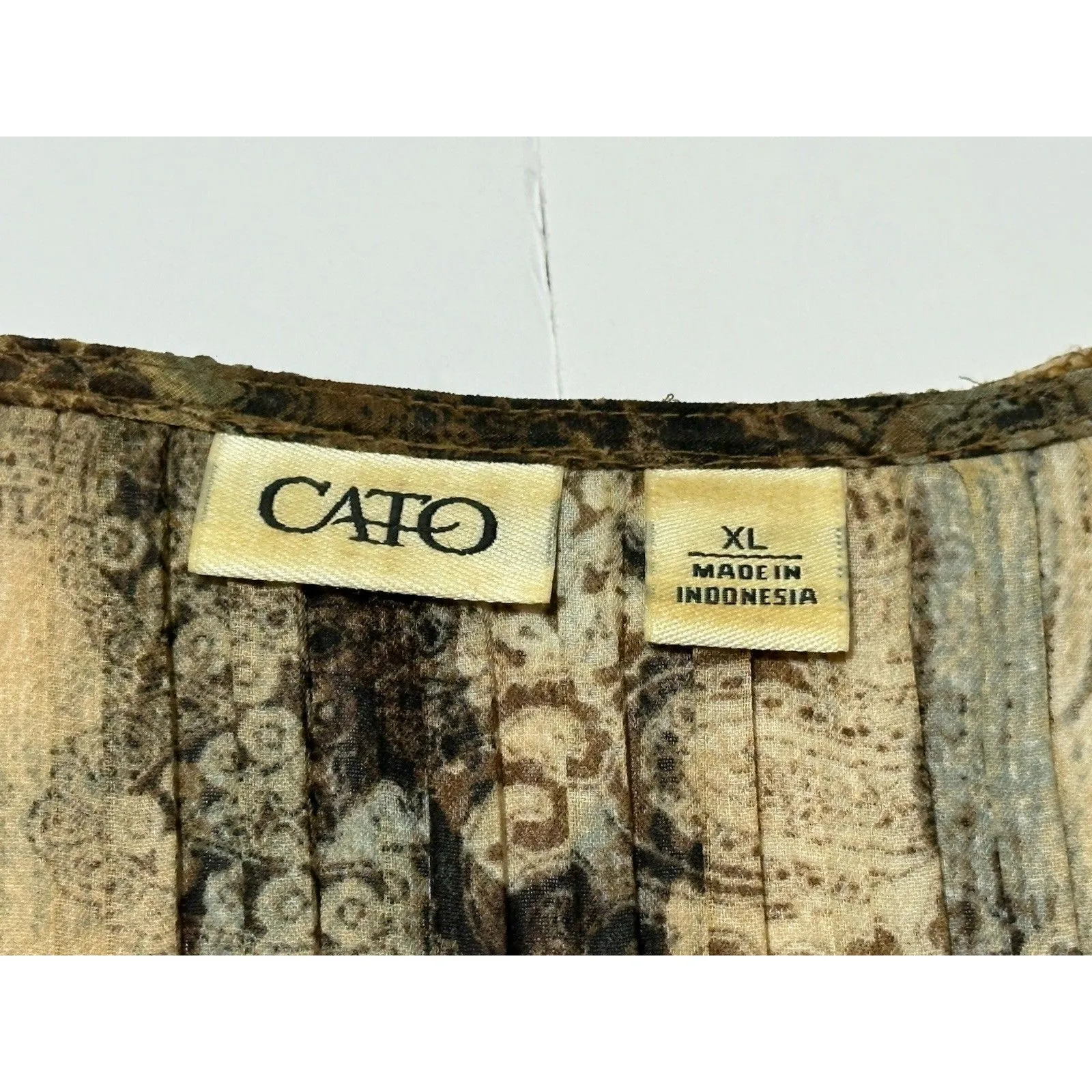 Cato Animal Print Ruffle Pleated Long Sleeve Blouse, Size XL - Image 3