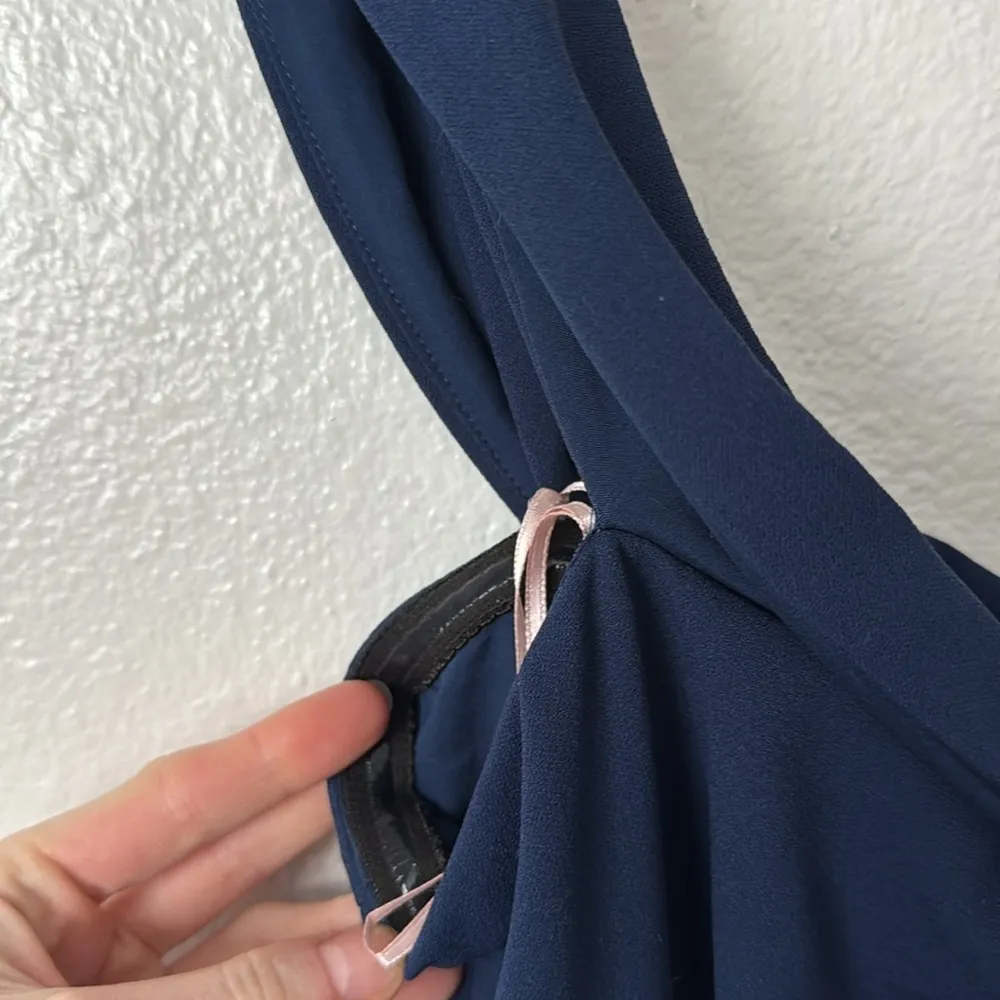 NWT Gal Meets Glam 10 Tyler Off the Shoulder Scuba Crepe Dress in Navy - Image 8