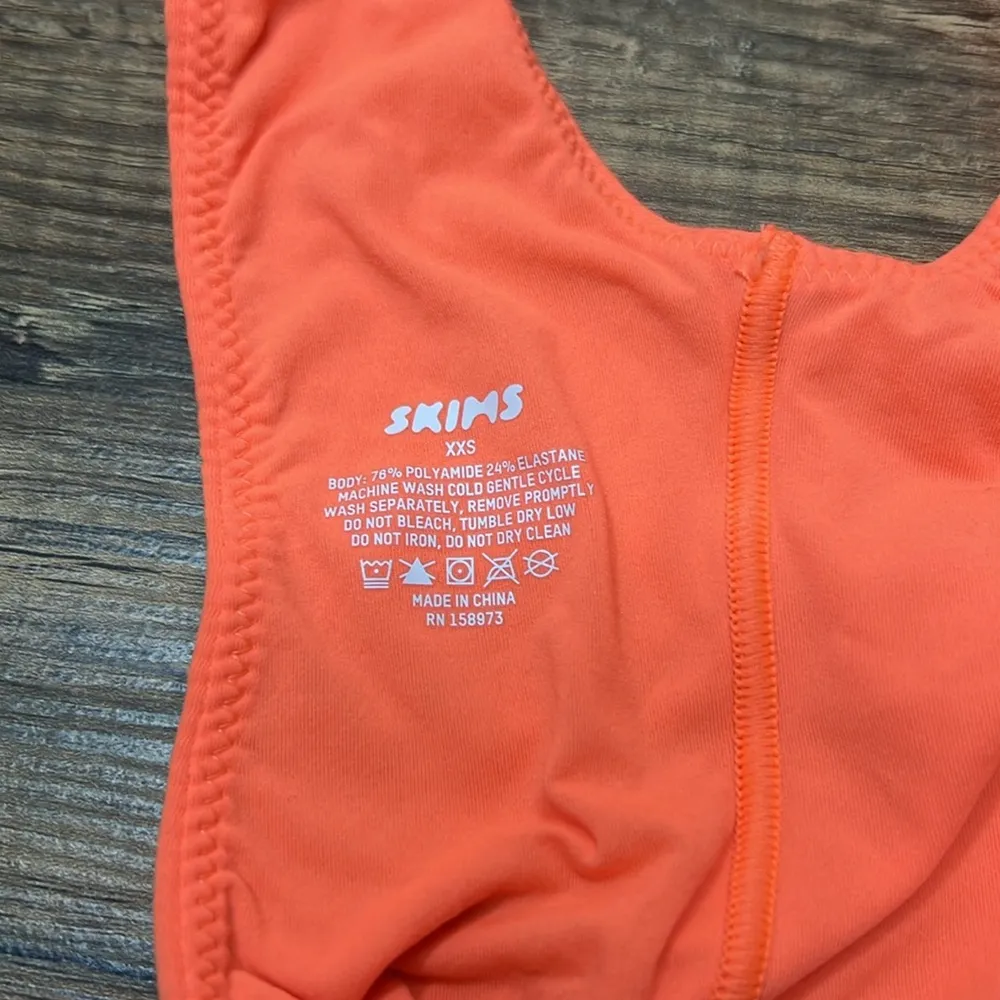 SKIMS SCULPTING Bodysuit NWOT - Image 4