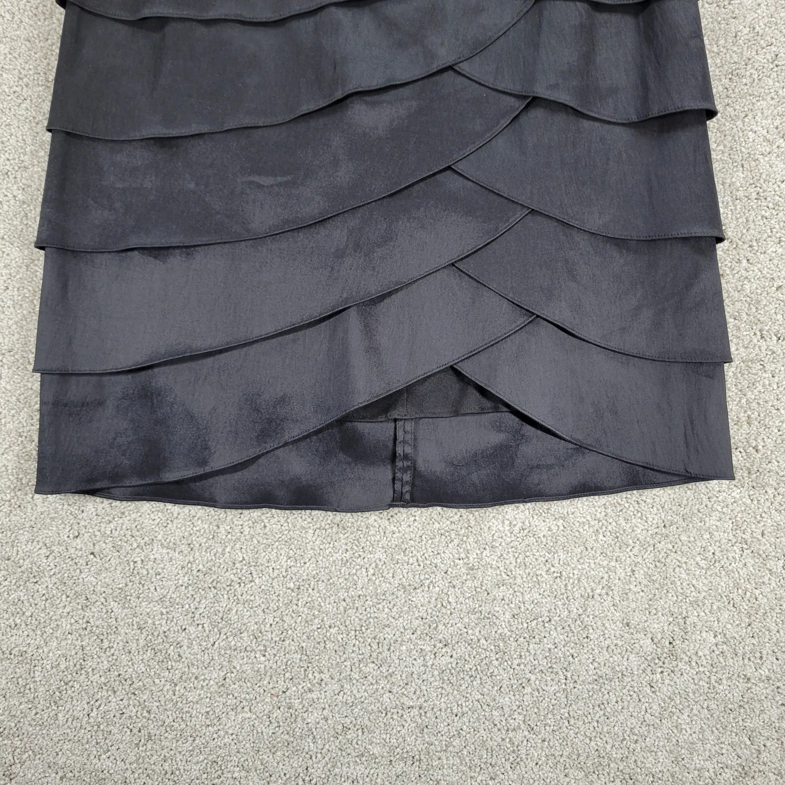 Cachet Womens Skirt Medium‎ Black Ruffle Layered Pencil Straight Career Office - Image 4