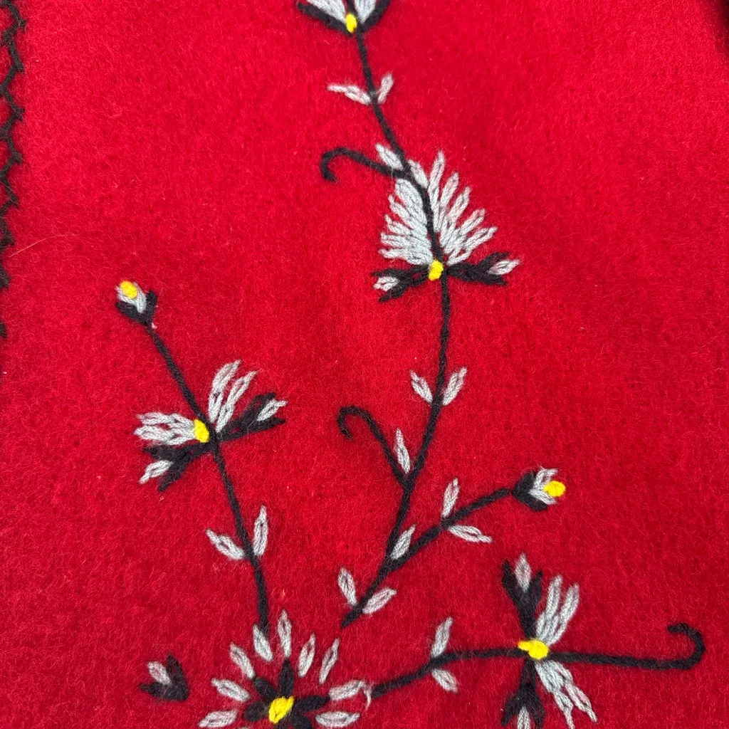 Vintage Red Embroidered Jacket ,wool made in Greece .Hand made . Size 4 - Image 5