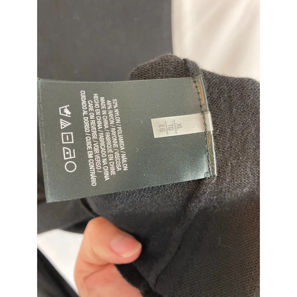 NWT T Tahari Flynn Cold Shoulder Sweater Black Size XL - Image 5