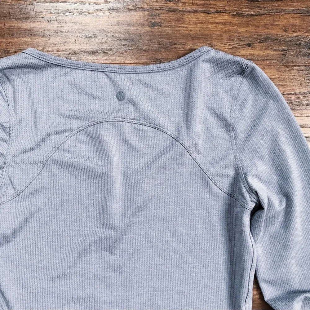 Lululemon • cropped henley long sleeve tee grey heathered asphalt knit athletic - Image 8
