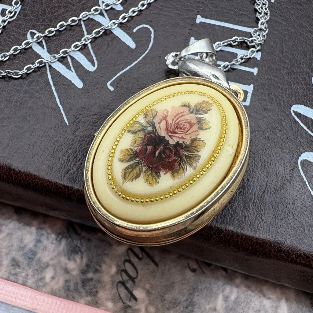 Floral Vintage Locket Necklace Mixed Metals Gold - Image 2