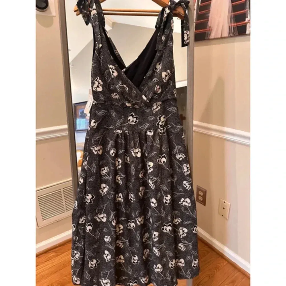 Women's Lizard Thicket Floral Dress Size L Black maxi Dress‎ - Image 3