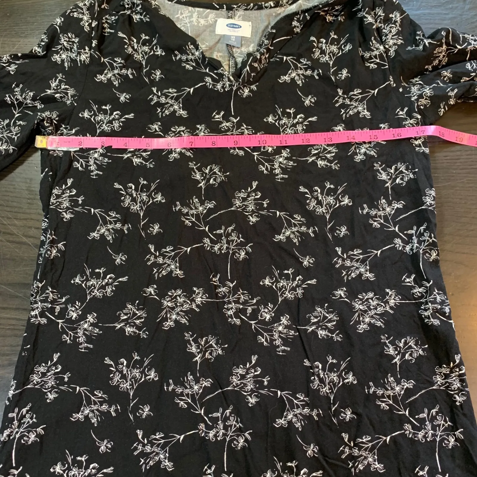 Old Navy Black Floral V-Neck‎ Shift Dress XS Long Sleeve Rayon Boho Minimalist - Image 7