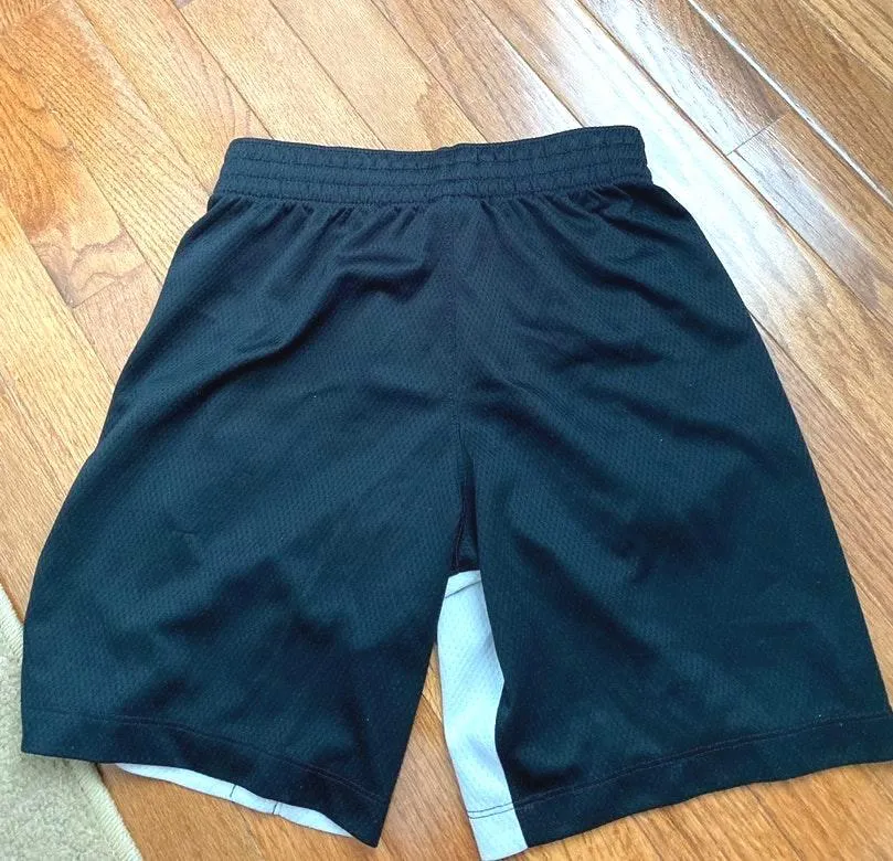 Nike Basketball Shorts - Image 2