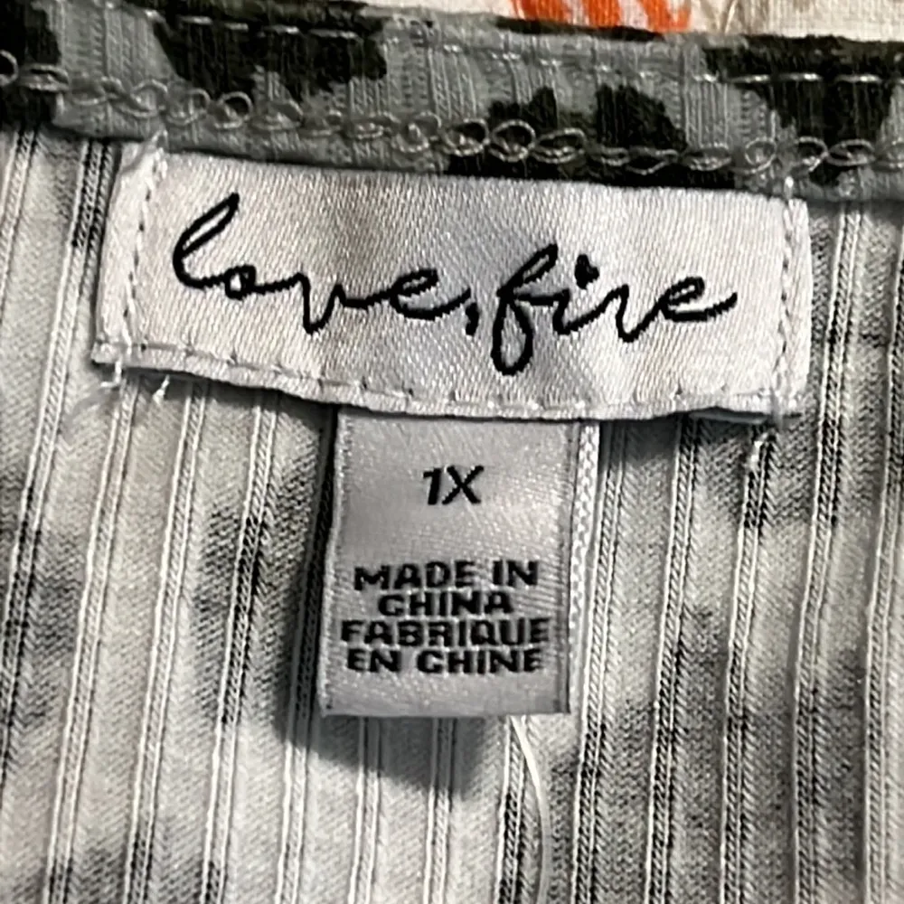 Love, fire size 1X top cheetah print ruffle bottom plus size long sleeve Black - Image 6