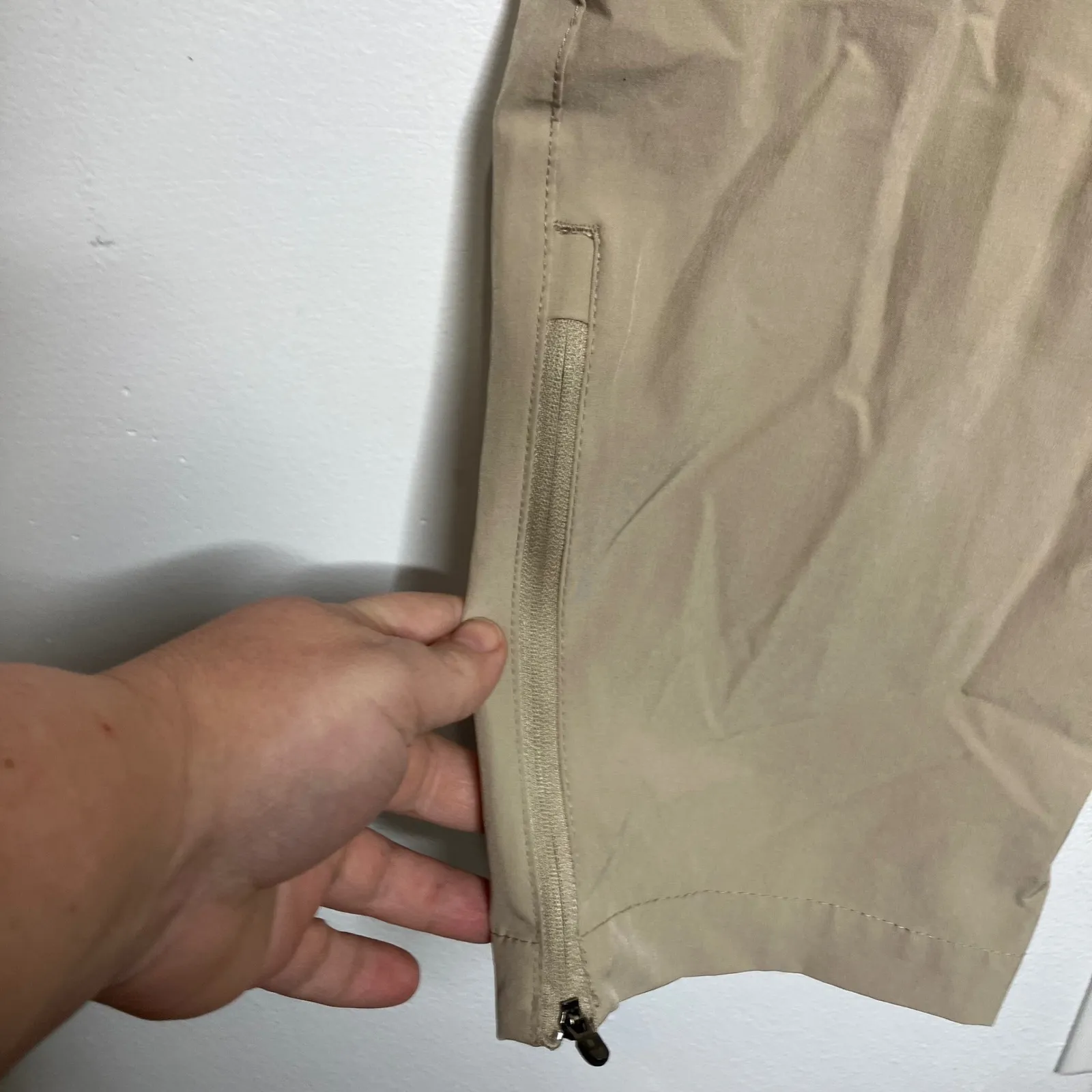 New balance tan activewear pants casual neutral women's size large athletic - Image 2