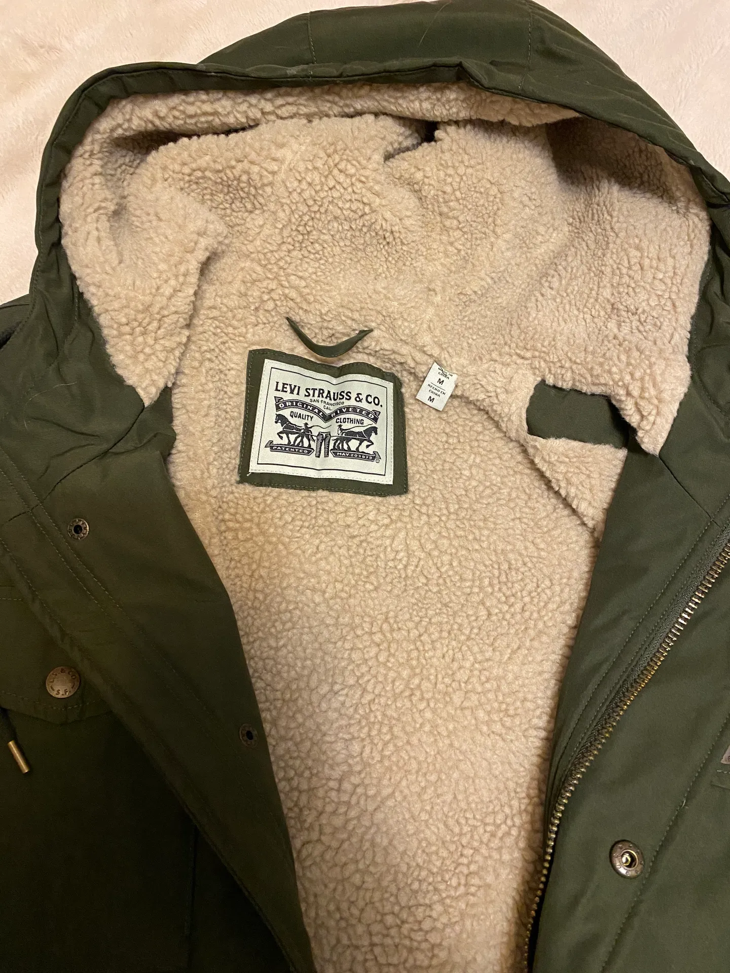 Levi’s Winter Coat - Image 4