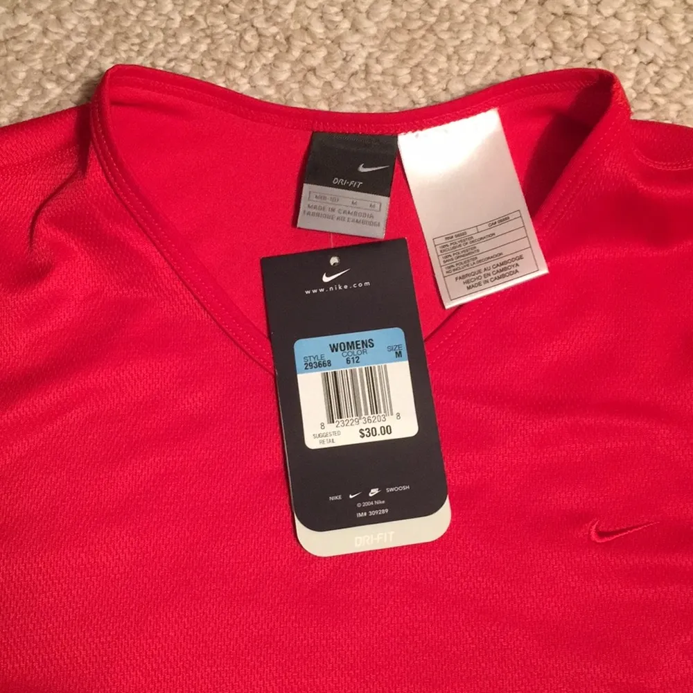 NWT-women’s  red short sleeve dri-fit shirt - Image 2