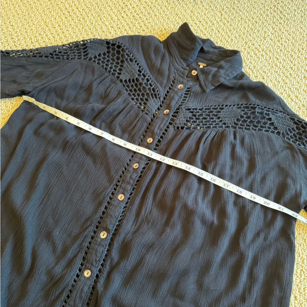 Free People Women’s Black Button Down Longsleeve Top Size XS Oversized Layer - Image 7