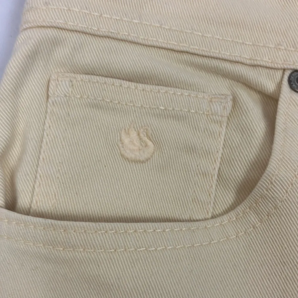 Gloria Vanderbilt Butter Yellow High Waisted Shorts with Bow Accents pockets 8 - Image 5