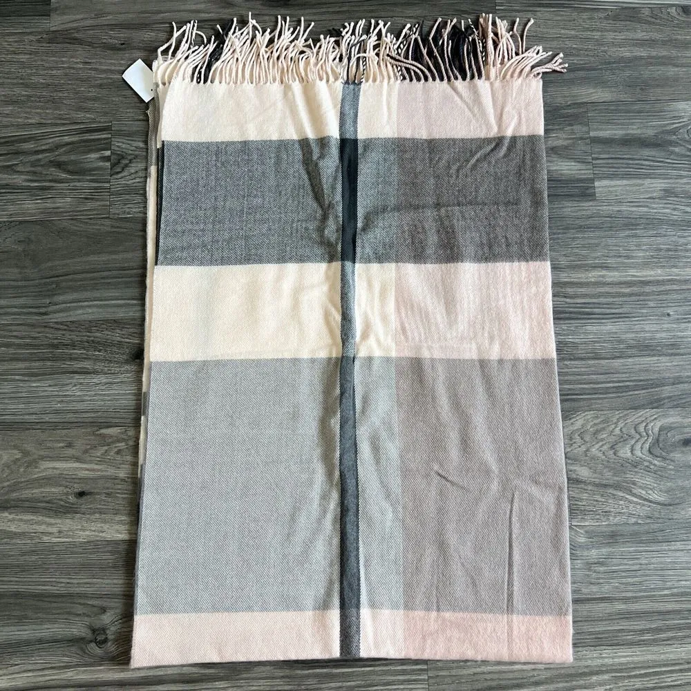 Pink Plaid‎ Blanket Scarf NWT - Image 3