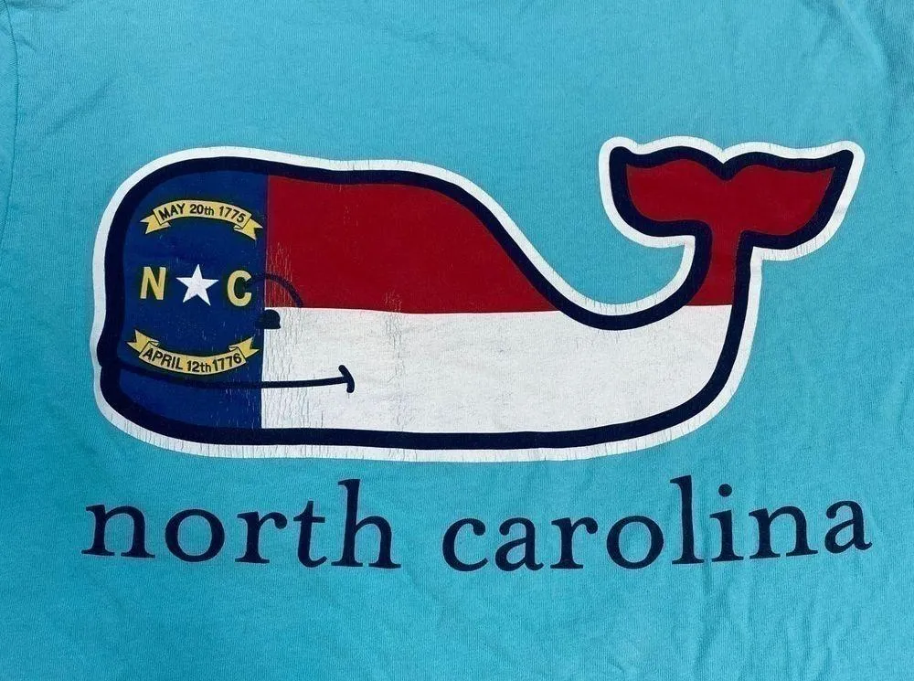 Vineyard Vines Short Sleeve North Carolina Whale Pocket T-Shirt Size XS - Image 4