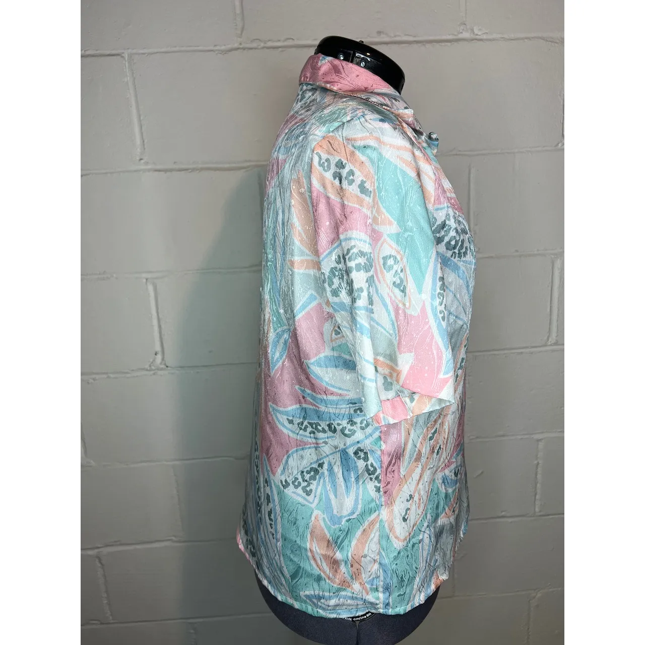 shirt button down short sleeve satin pastel pink green shoulder pads Size XL - Image 7