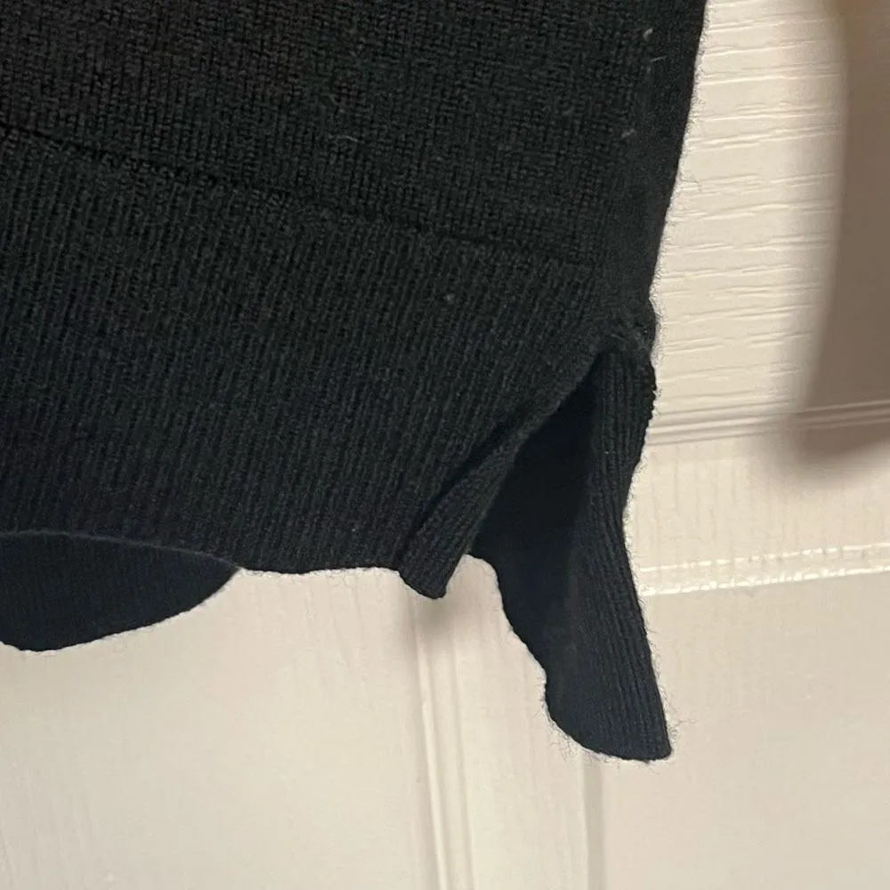 Banana Republic Sz L P Black Merino Wool Vneck Sweater - Image 5