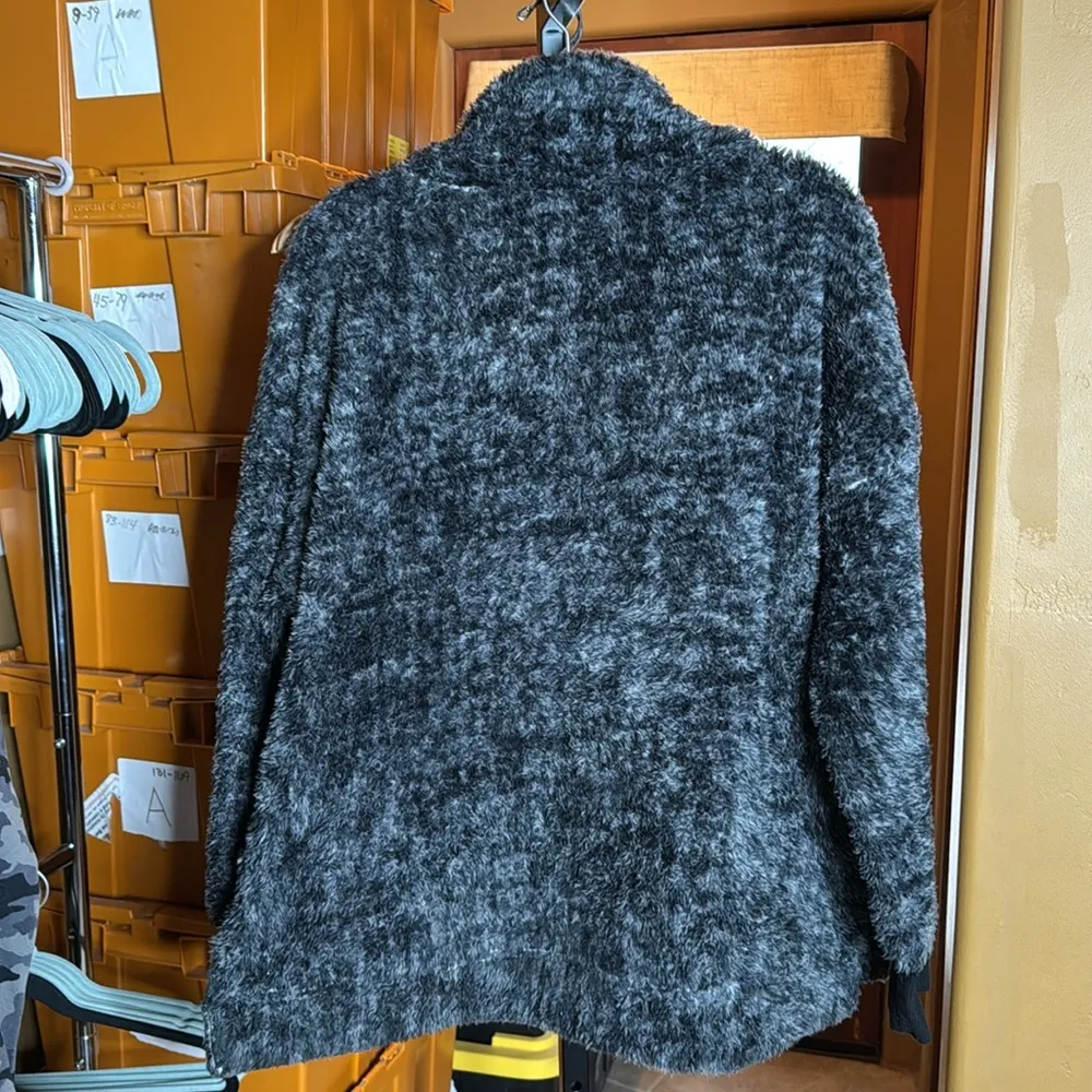 LuLaRoe  Nancy Half Zip Pullover SO SOFT Gray Black Size Large - Image 9