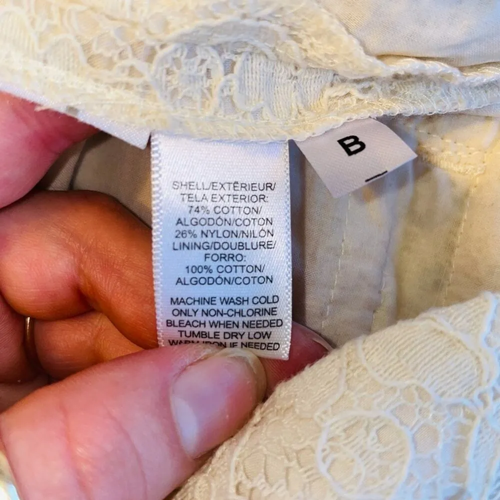 Ann Taylor LOFT cream lace back pocket shorts - Image 3