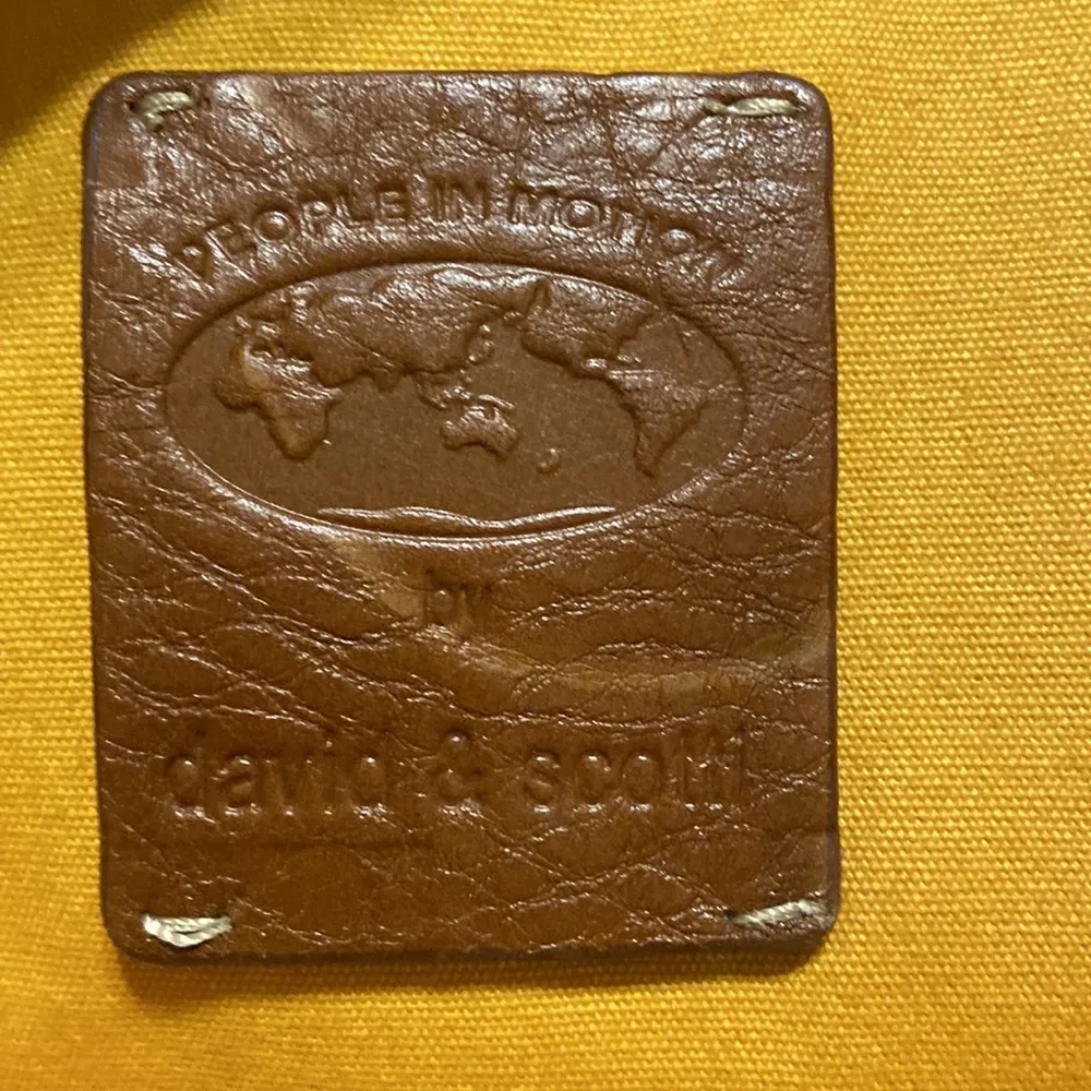 DAVID & SCOTTI Leather Messenger Bag size is Long 15” and Wide 13.5” - Image 10