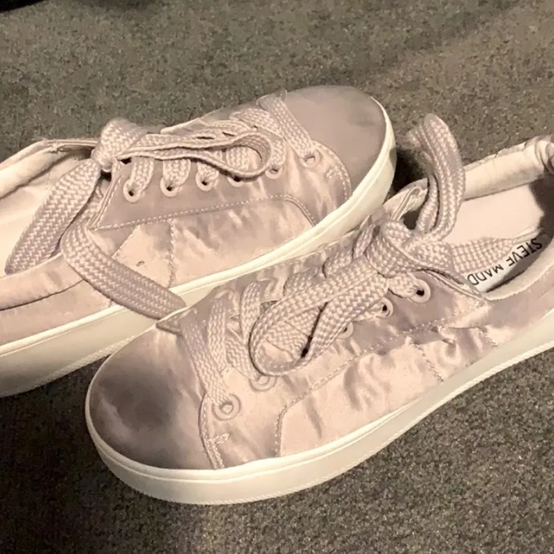 STEVE MADDEN PLATFORM SNEAKER - Image 4