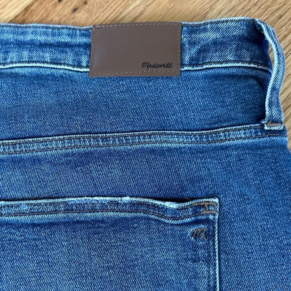 Madewell Slim Wide-Leg Crop Jeans in Reggie Wash Sz 36 - Image 10