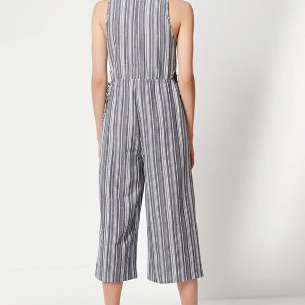 Lucca Couture Urban Outfitters Kendall Striped Cropped Jumpsuit Romper Small - Image 12
