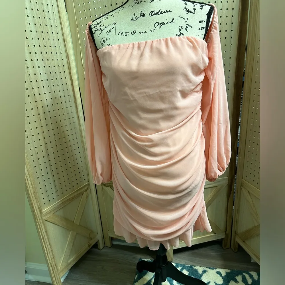 SHEIN Women’s Off The Shoulder Gathered Strapless Pinkish Peach Dress Sz Lg - Image 4