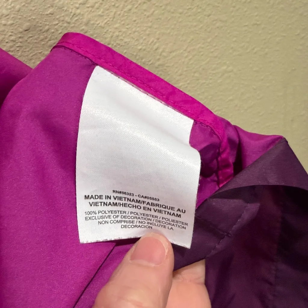 Nike Women's XS Ombré Magenta and Plum Windbreaker Running Vest - Image 6