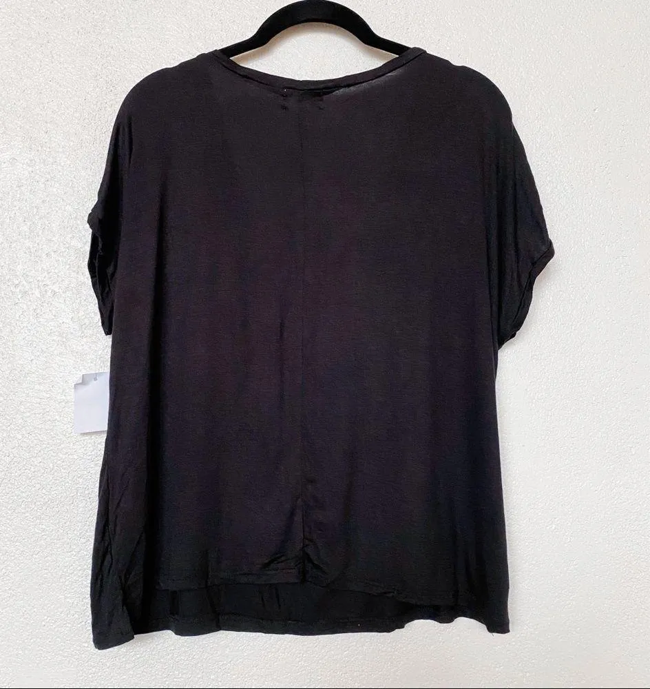 PST by Project Social T V-Neck Pocket Tee Size Medium - Image 4