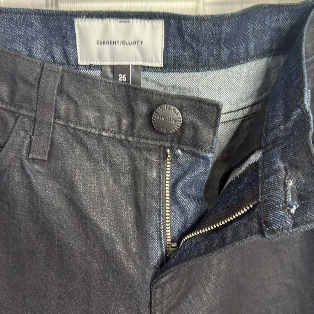 Current Elliott The Cropped Straight in Coated Black W1384 Sz 26 - Image 6