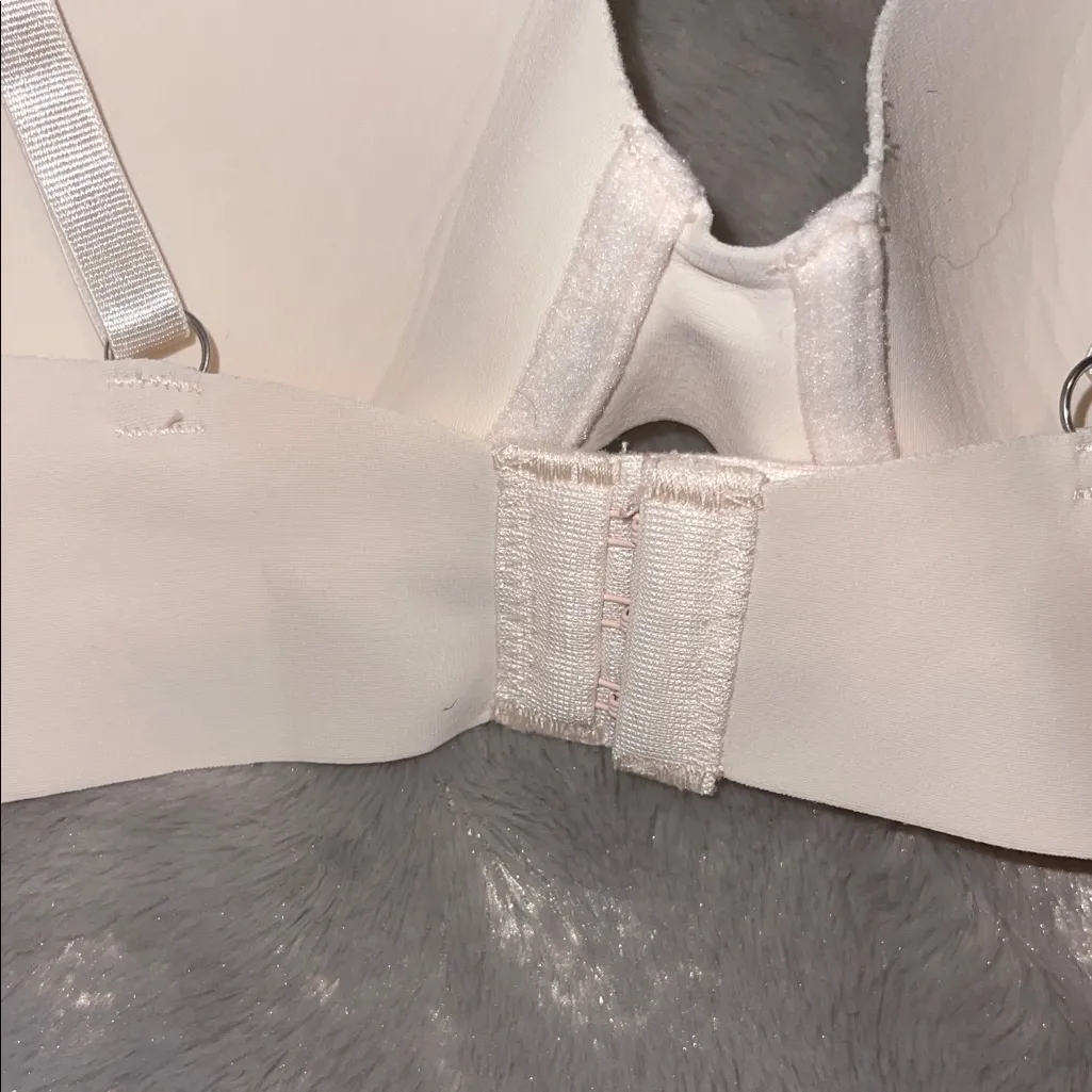 Vince Camuto White Lightly Lined Underwire T-Shirt Bra Size 36B - Image 6