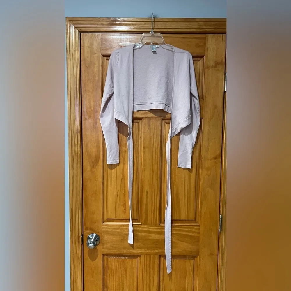 Forever 21 Women's Long Sleeve Cropped Adjustable Top - Image 2