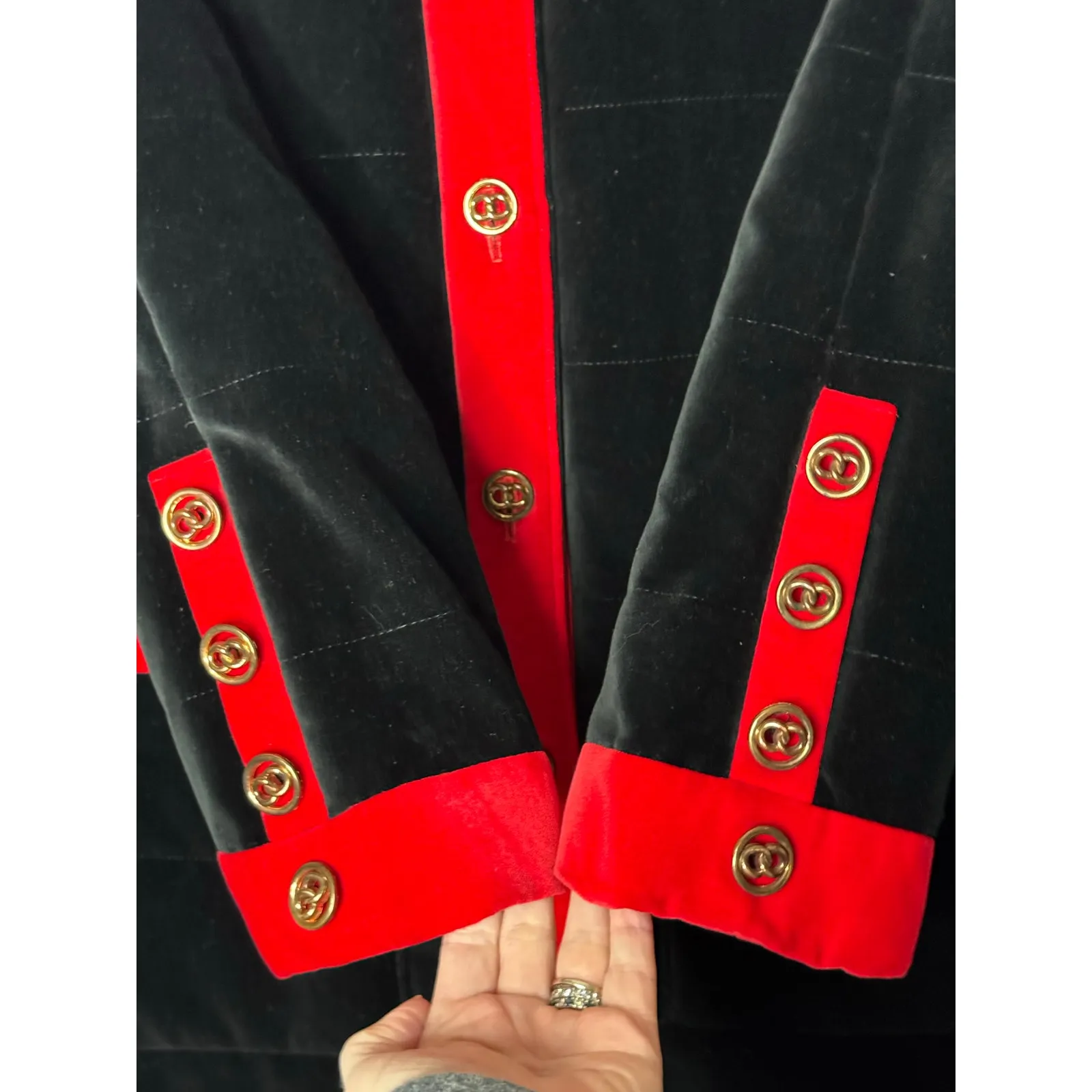 Vintage 80s Cattiva Velvet Quilted Coat Black Red Trim Gold Buttons Sz Small - Image 14