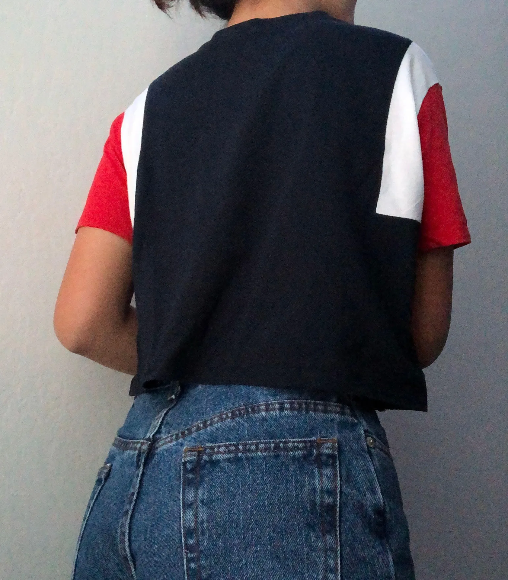 red, white, dark blue tshirt - Image 3